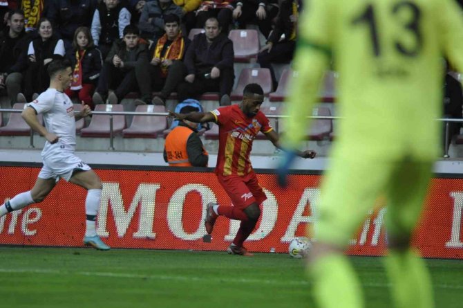 Spor Toto Süper Lig: Kayserispor: 1 - Konyaspor: 2 (İ̇lk Yarı)