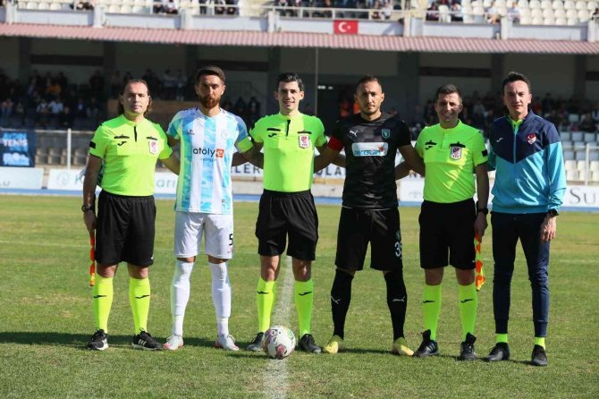 Tff 3. Lig: Efeler 09 Sfk: 1 - Beyoğlu Yeniçarşı Sf: 1