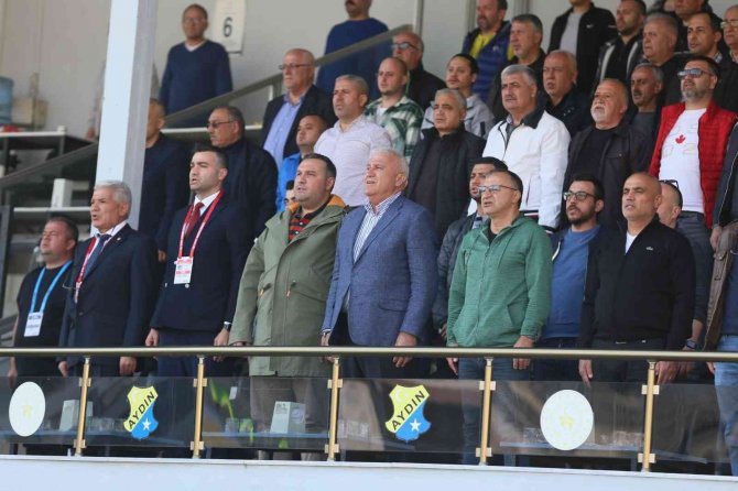 Tff 3. Lig: Efeler 09 Sfk: 1 - Beyoğlu Yeniçarşı Sf: 1