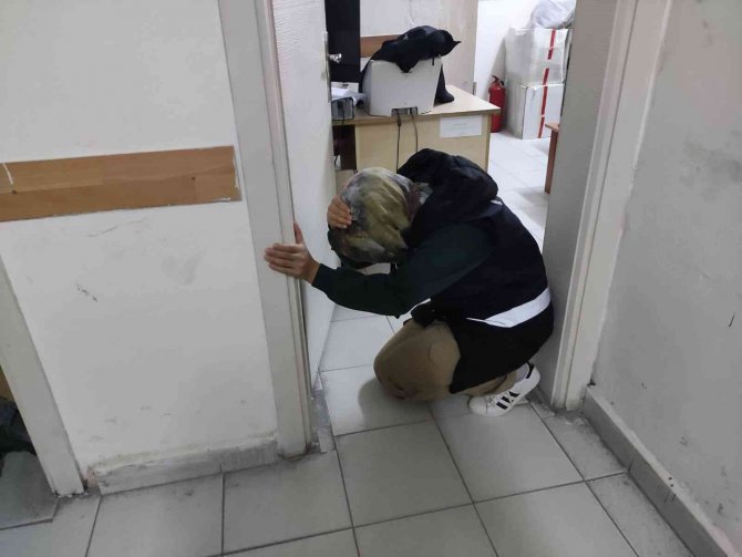 Selendi’de "Çök Kapan Tutun" Tatbikatı