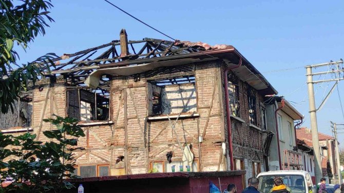 O Yangından Acı Detay: Yaklaşık 1 Ay Önce Evlenmişlerdi, Ölüm Ayırdı