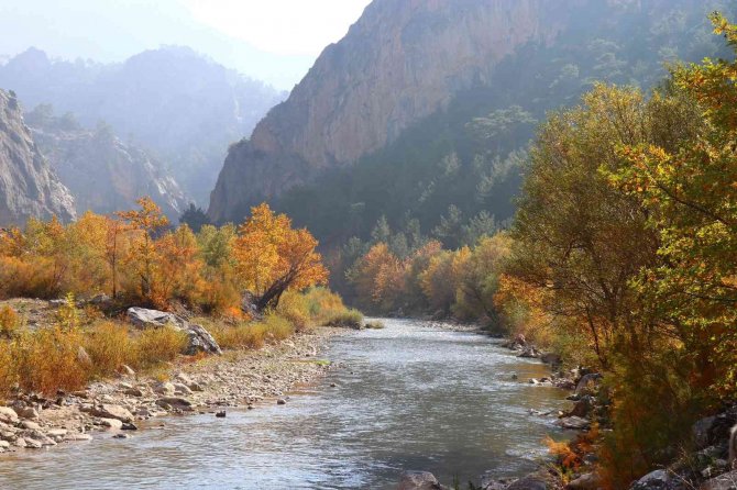 Adana’nın Saklı Cenneti Belemedik Renk Cümbüşüne Büründü