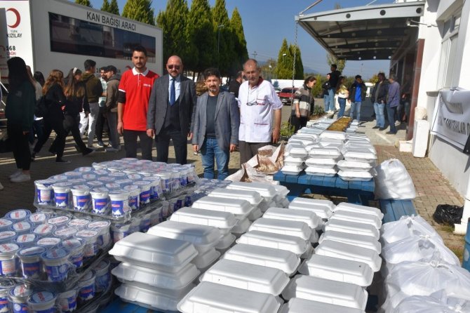 Adü Karacasu Myo’dan Ve Karacasu Esnafından Öğrencilere Destek