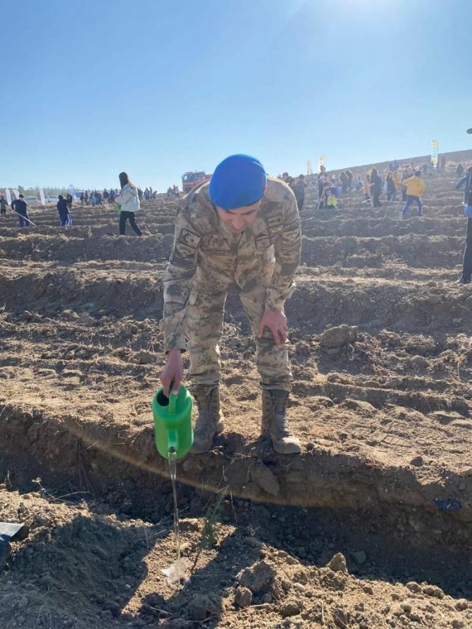 Ankara İ̇l Jandarma Komutanlığı Tarafından “Geleceğe Nefes Dünyaya Nefes” Etkinliği Düzenlendi