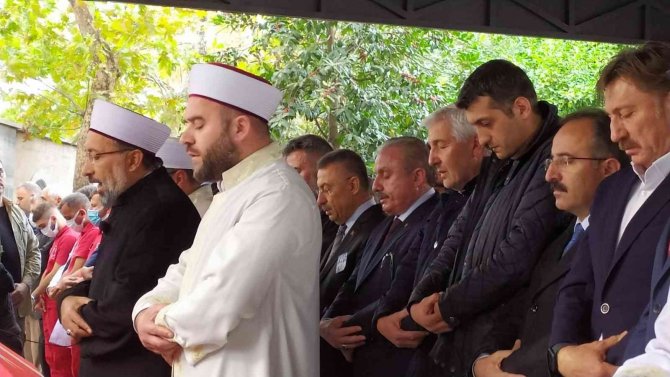 Saldırıda Hayatını Kaybeden Anne Kız Son Yolculuğuna Uğurlandı