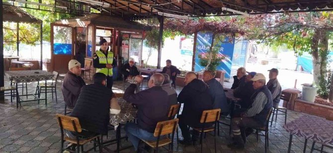 Aydın’da Traktör Sürücülerine Jandarmadan Eğitim