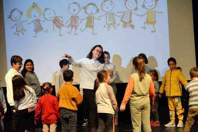 Bozüyük’te Çocuklar Haklarını Eğlenerek Öğrendi