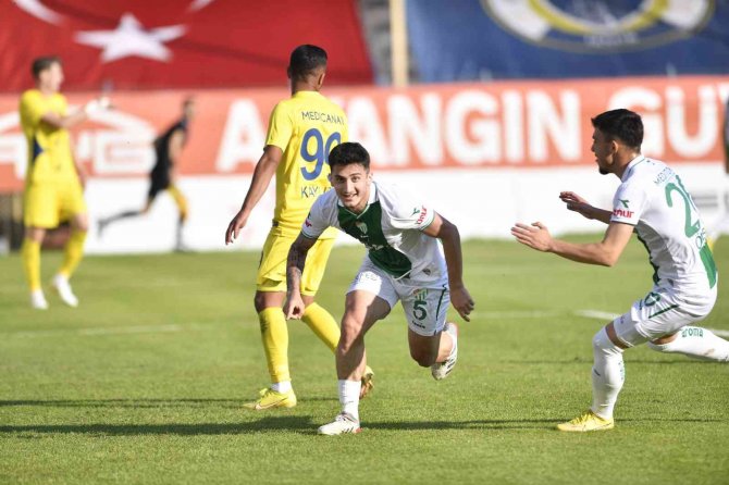 Bursaspor’da İlk Deplasman Galibiyetinin Mutluluğu Yaşanıyor