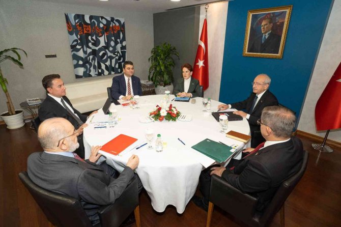 Deva Partisi Ev Sahipliğinde Gerçekleşen Altılı Masa Toplantısı Sona Erdi