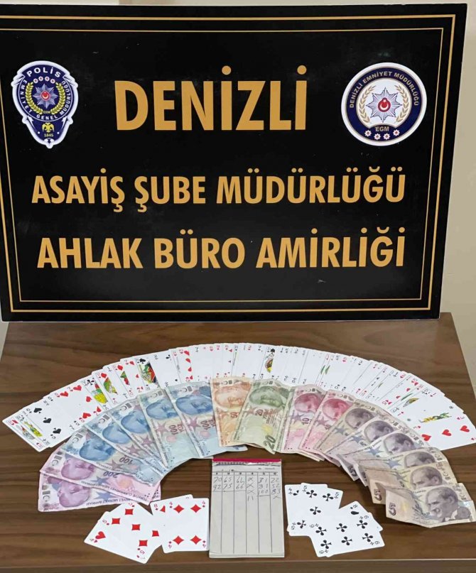 Denizli’de Kumar Oynayan 32 Kişiye 58 Bin Lira Ceza Kesildi