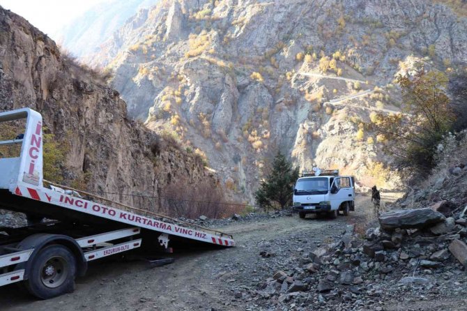 800 Metrelik Bağ Yolu Ölüm Yolu Oldu