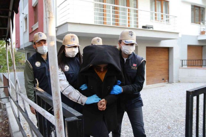 Sosyal Medyadan Bomba Provokasyonu Yaptığı İddia Edilen Şüpheli Yakalandı