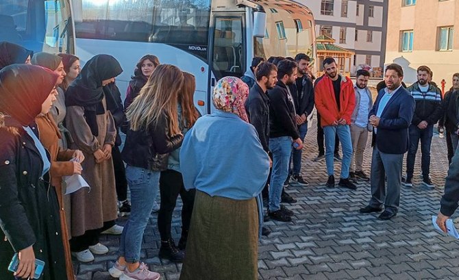 Üniversiteli Gençler Şemdinli İlçesini Gezi