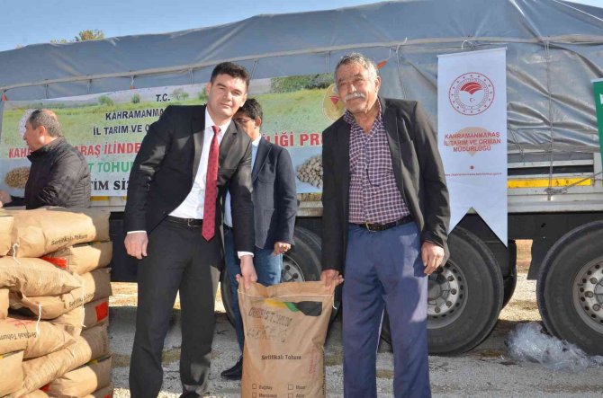 Elbistan’da Üreticilere Yüzde 50 Hibe Destekli 75 Ton Nohut Tohumu Dağıtıldı