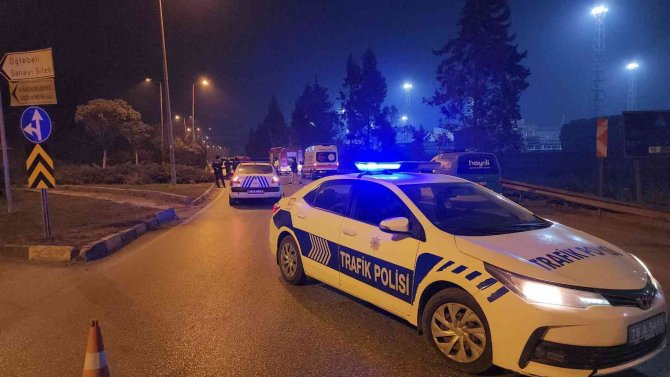 Yol Kenarındaki Şüpheli Valiz Polisi Harekete Geçirdi