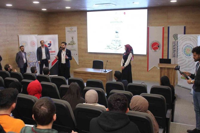 "Vocathlon University" Temel Girişimcilik Kamp Programı Başladı