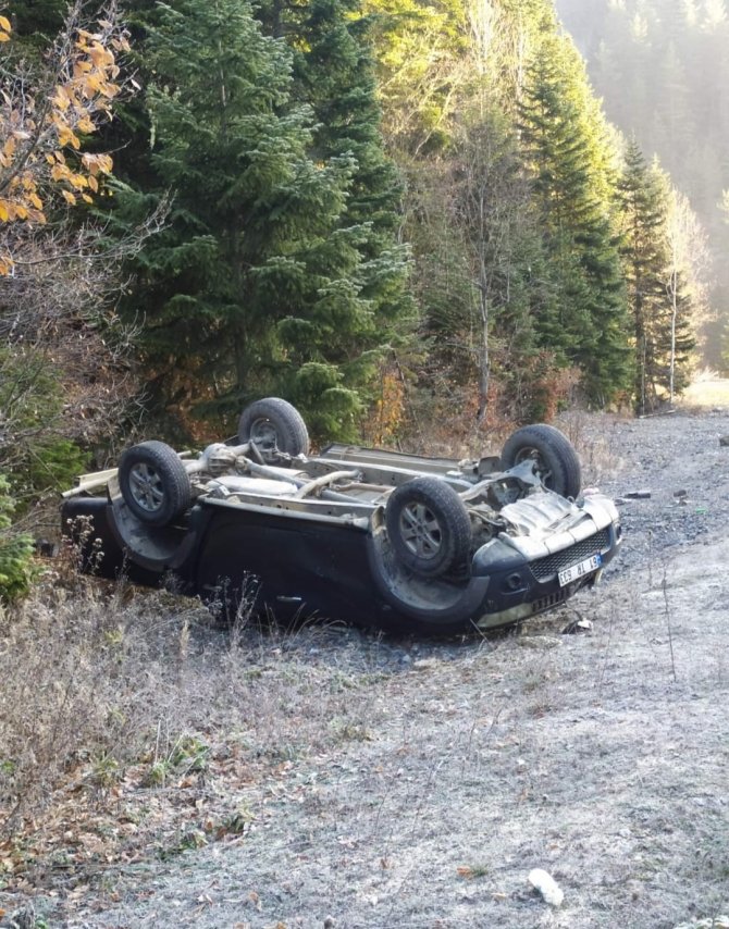 Kastamonu’da İşçileri Taşıyan Pikap Devrildi: 1 Yaralı