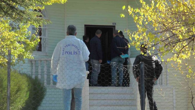 Kayseri’de Bir Evde Yaşlı Çiftin Cesedi Bulundu