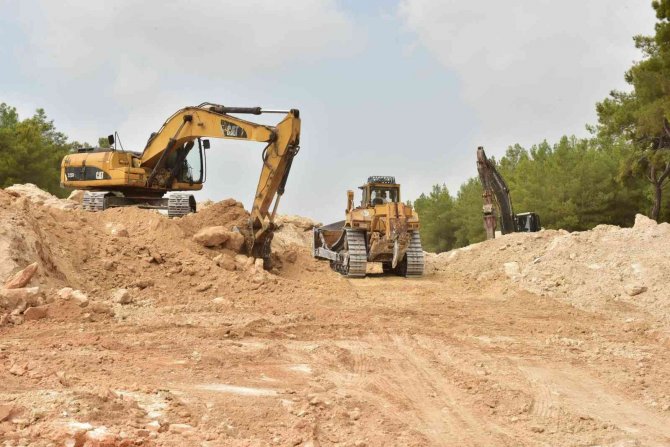 Duacı, Korkuteli Ve Çankaya’yı Birbirine Bağlayacak Yol Çalışmaları Sürüyor