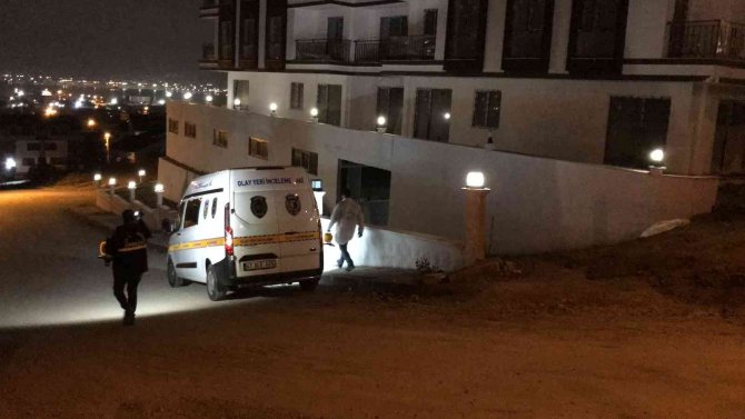 Kocaeli’de Cinayet: İ̇nşaat Halindeki Binanın Ofisinde Silahla Vurularak Öldürüldü