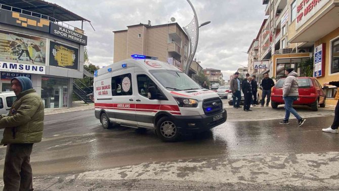Oyun Oynarken Yangın Çıkaran 3 Çocuk Hastanelik Oldu