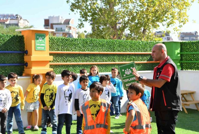 Konyaaltı Kreşlerinde Deprem Tatbikatı