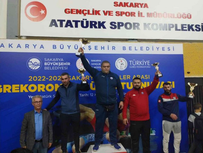 Kütahya Belediye Güreş Takımı En İyiler Arasında