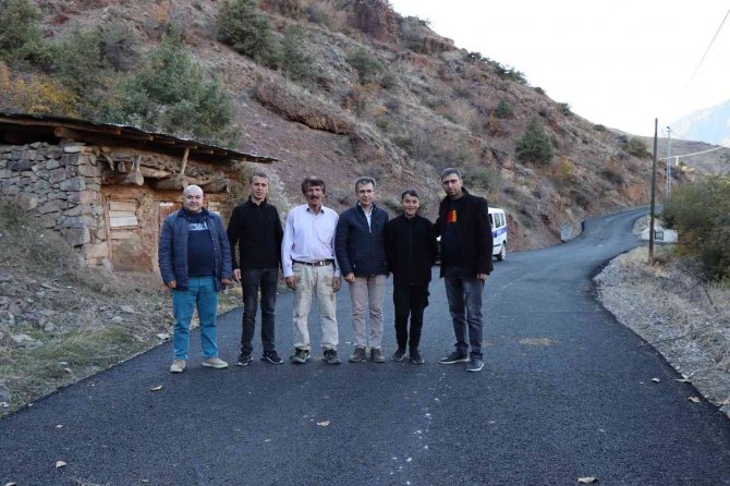Başkan Demircan Mahallelerde Yapılan Asfalt Çalışmalarını İnceledi