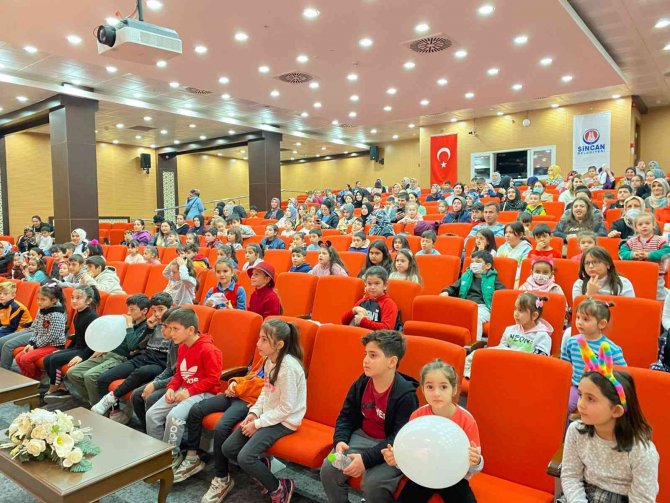 Sincan Belediyesinden Ara Tatilde Çocuklara Tiyatro Gösterileri