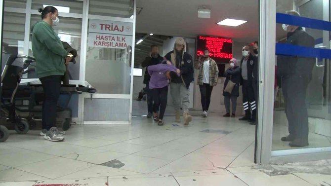 Beyoğlu’ndaki Bombalı Saldırıyla İlgili Gözaltına Alınan Şüpheliler Sağlık Kontrolünden Geçirildi