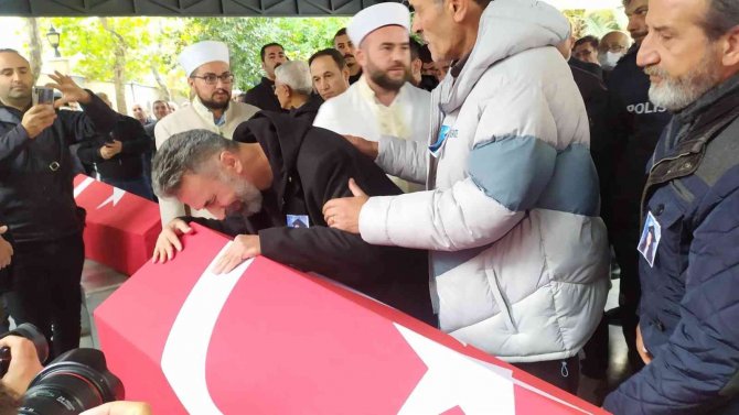 Saldırıda Hayatını Kaybeden Anne Kız Son Yolculuğuna Uğurlanıyor