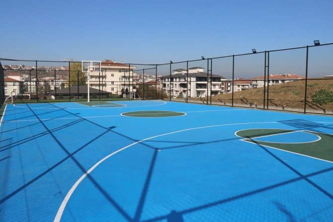 Tutuk, Yenilenen Parkta Çocuklarla Bir Araya Geldi