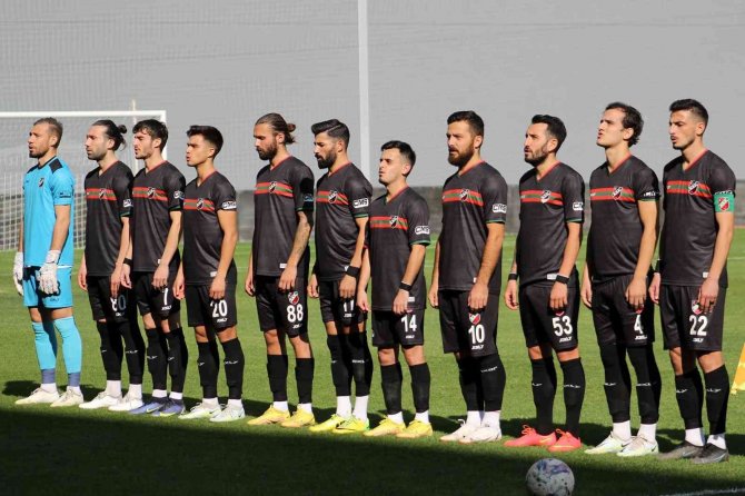 Karşıyaka’dan Lidere Yakın Markaj