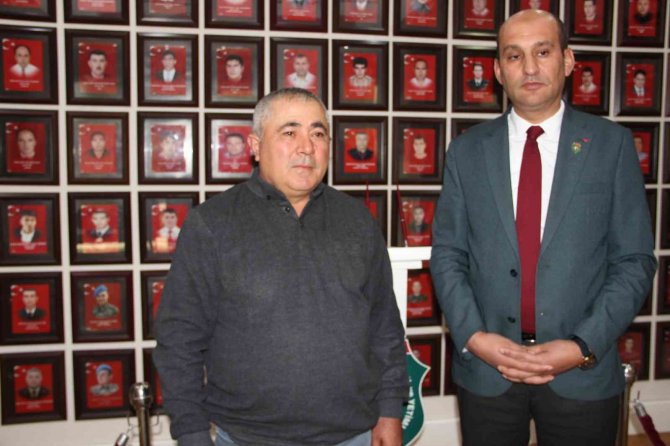 Kepçe Operatörüne 6 Yıl Sonra Gelen Gazilik Ünvanı