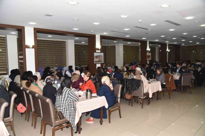 Ak Parti Bursa Teşkilatları İlkleri Gerçekleştirmeye Devam Ediyor