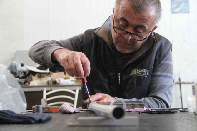 Antalya’dan Dünyaya Tüfek İhraç Ediyor, Talebe Yetişemiyor