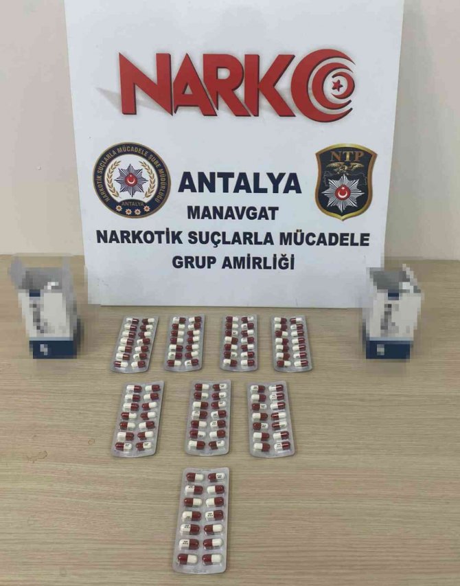 Antalya’da Uyuşturucu Madde Satan Zehir Tacirlerine Operasyon: 3 Gözaltı