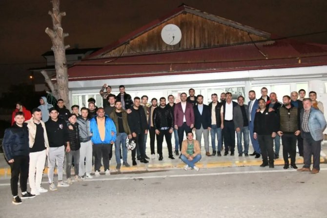 Başkan Özlü: "İ̇lçemizi Ve Ülkemizi Türkiye Yüzyılı’na Hazırlamak İstiyoruz"