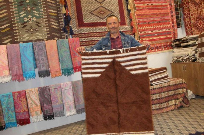 Avrupa’da Yaşanan Doğal Gaz Krizi Hasankeyf’in Tiftik Halısına Rağbetti Artırdı