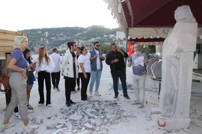 Taş Heykel Sempozyumu Yoğun İlgi Görüyor