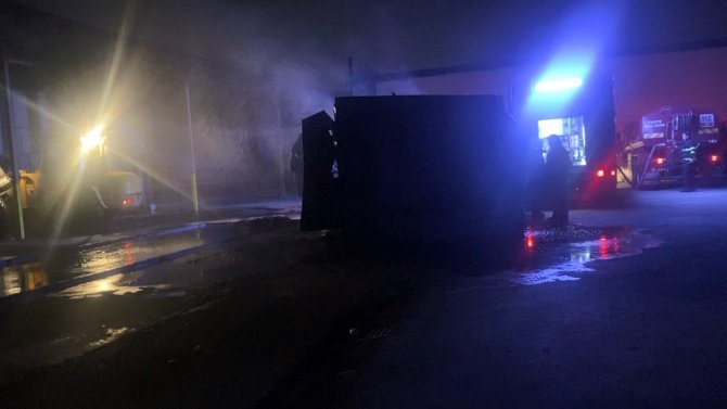Bursa’da Geri Dönüşüm Deposunda Korkutan Yangın