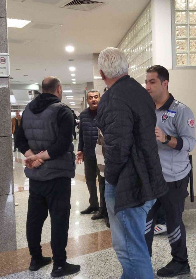 Chp’li Belediye Başkan Aday Adayı ‘Dolandırıcılık’ Suçundan Hakim Karşısında