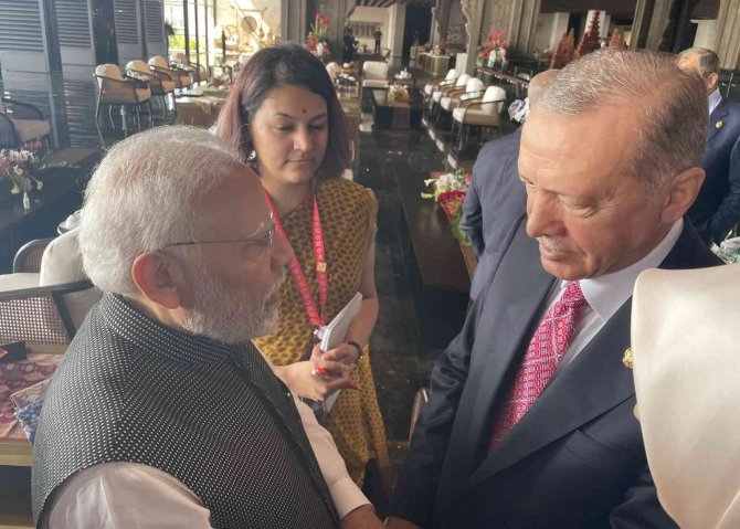 Cumhurbaşkanı Erdoğan, G20 Liderler Zirvesi’nin İlk Oturumuna Katıldı