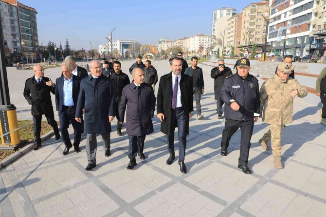 Emniyet Genel Müdürü Aktaş, Elazığ’da Vatandaşlarla Bir Araya Geldi