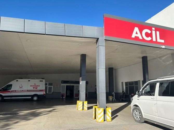 İ̇şten Ayrıldığı Firmaya Alacağı Para İçin Gitti Çalışanlara Bıçakla Saldırdı