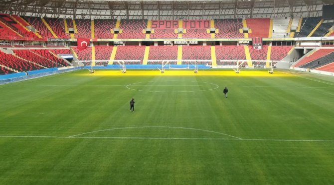 Gaziantep Kalyon Stadı Milli Maça Hazırlanıyor