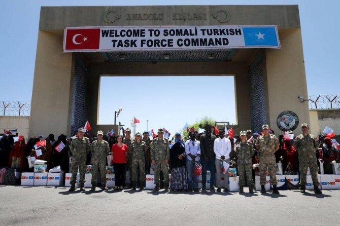 Kahraman Mehmetçik, Somalili İhtiyaç Sahiplerini Unutmadı