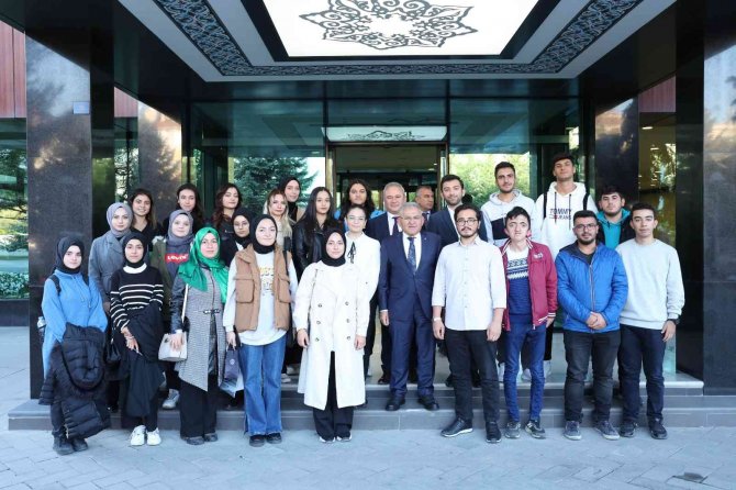 Büyükşehir Meclisi Terörü Lanetledi