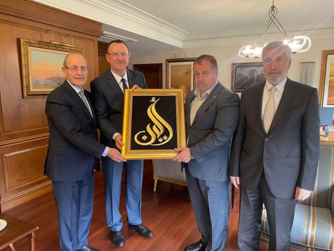 Başkan Ramazan, İ̇şadamı Topcuoğlu İle Bir Araya Geldi