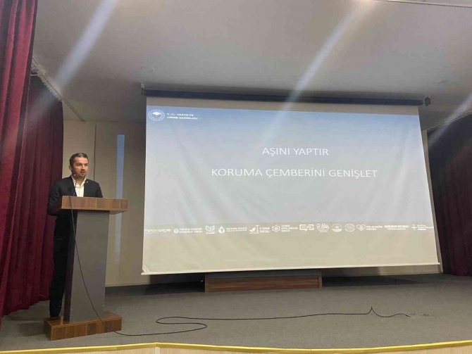 Kuduz Hastalığı İle Mücadele Bilgilendirme Toplantısı Düzenlendi